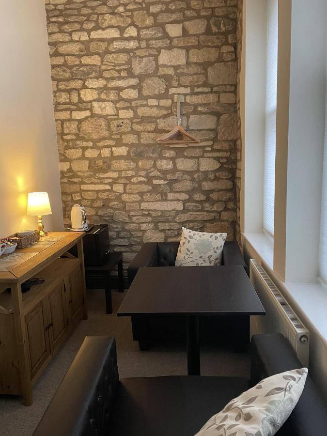 Bear Inn Bradford-On-Avon Exterior photo